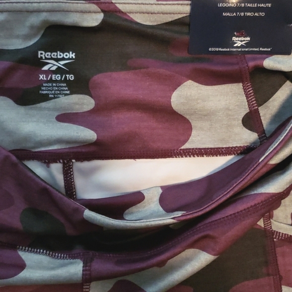🌷NWT REEBOK 7/8 pocket high rise legging - Size L/XL - Picture 5 of 7